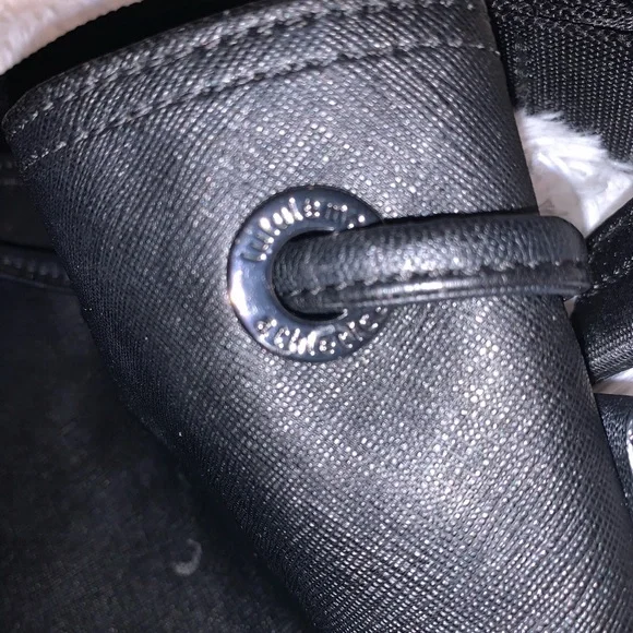 COPY - LULULEMON BLACK ATHLETICA BUCKET HANDBAG/CROSSBODY - Picture 11 of 15